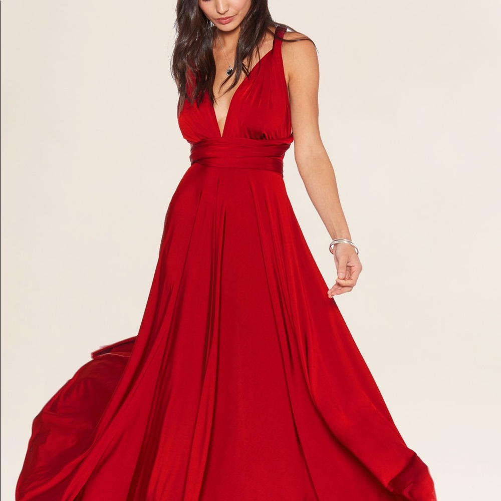 Twobirds Convertible Gown in Red (Midi)
